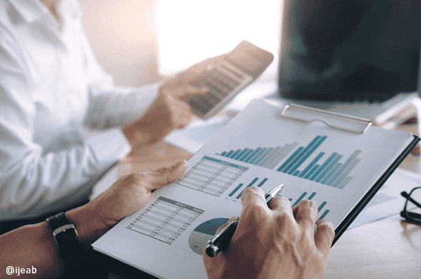 مراجعة Public.com: تطبيق الاستثمار والتداول المجاني 2022 6 إجابيات وسلبيات Public.com.